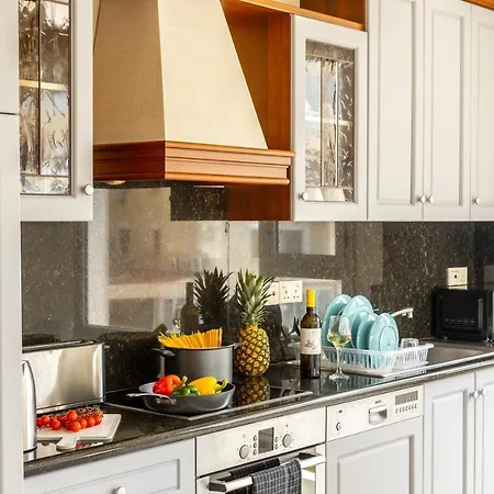 Mackenzie Beachfront Eftyhia * Larnaca