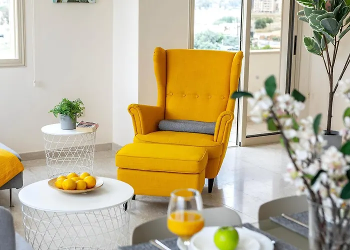 アパート Mackenzie Beachfront Eftyhia *