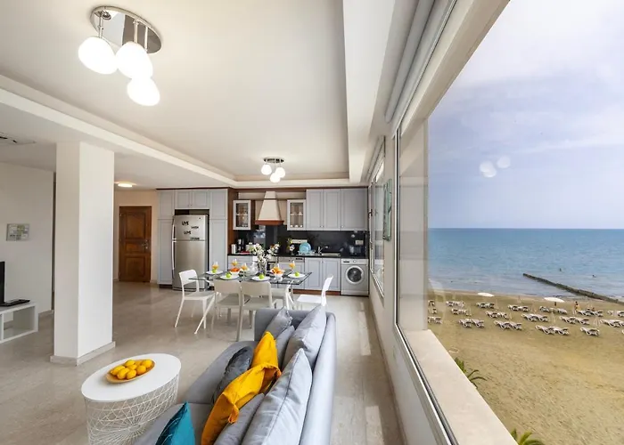 Apartment Mackenzie Beachfront Eftyhia *